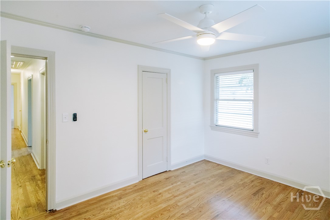 33 E 63rd Street Property Photo 32