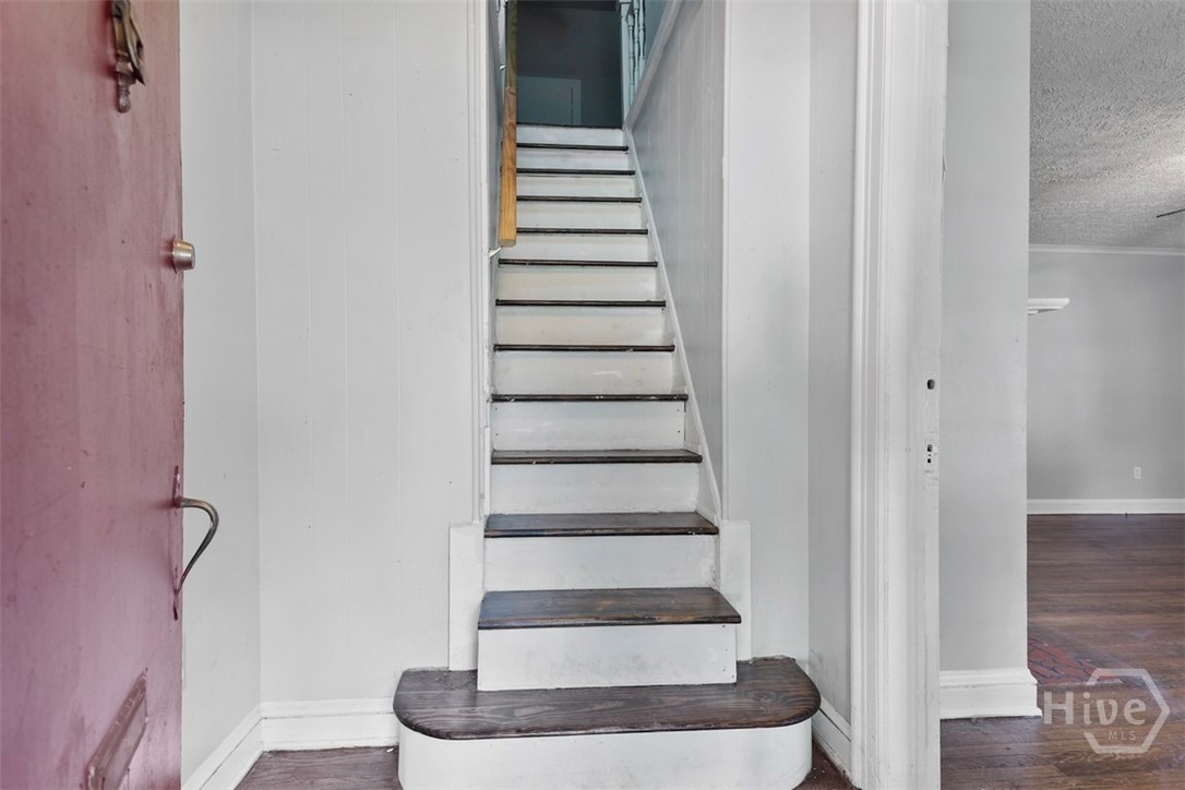 526 Durant Avenue Property Photo 3