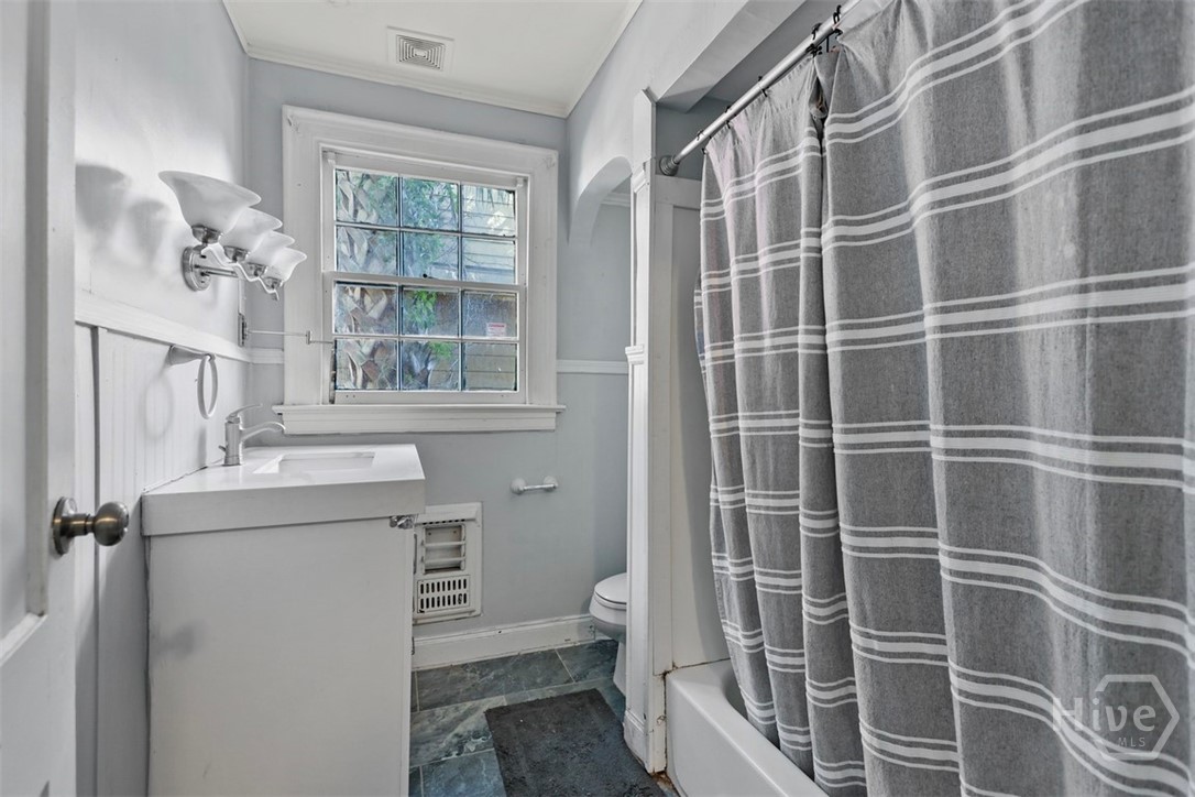 526 Durant Avenue Property Photo 15