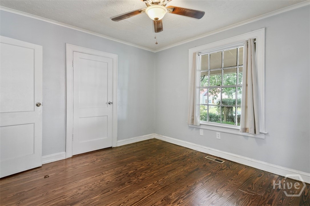 526 Durant Avenue Property Photo 17
