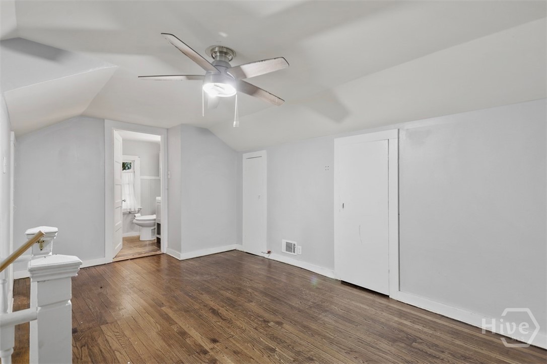 526 Durant Avenue Property Photo 21
