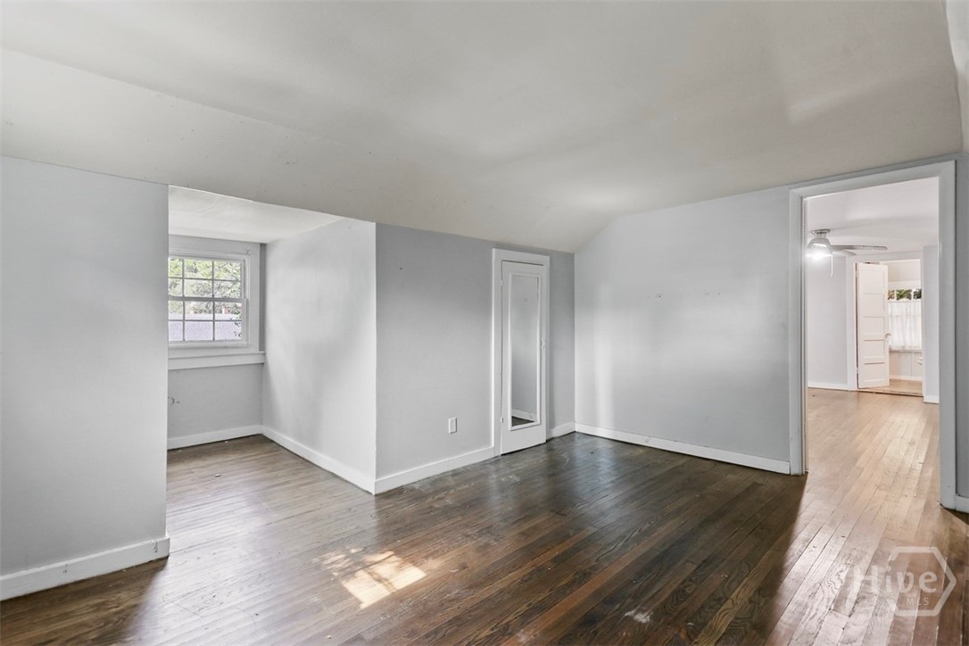 526 Durant Avenue Property Photo 24