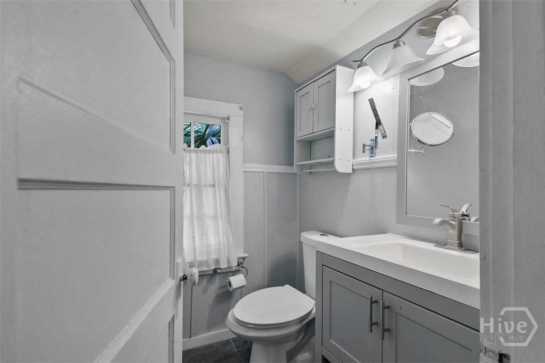 526 Durant Avenue Property Photo 26