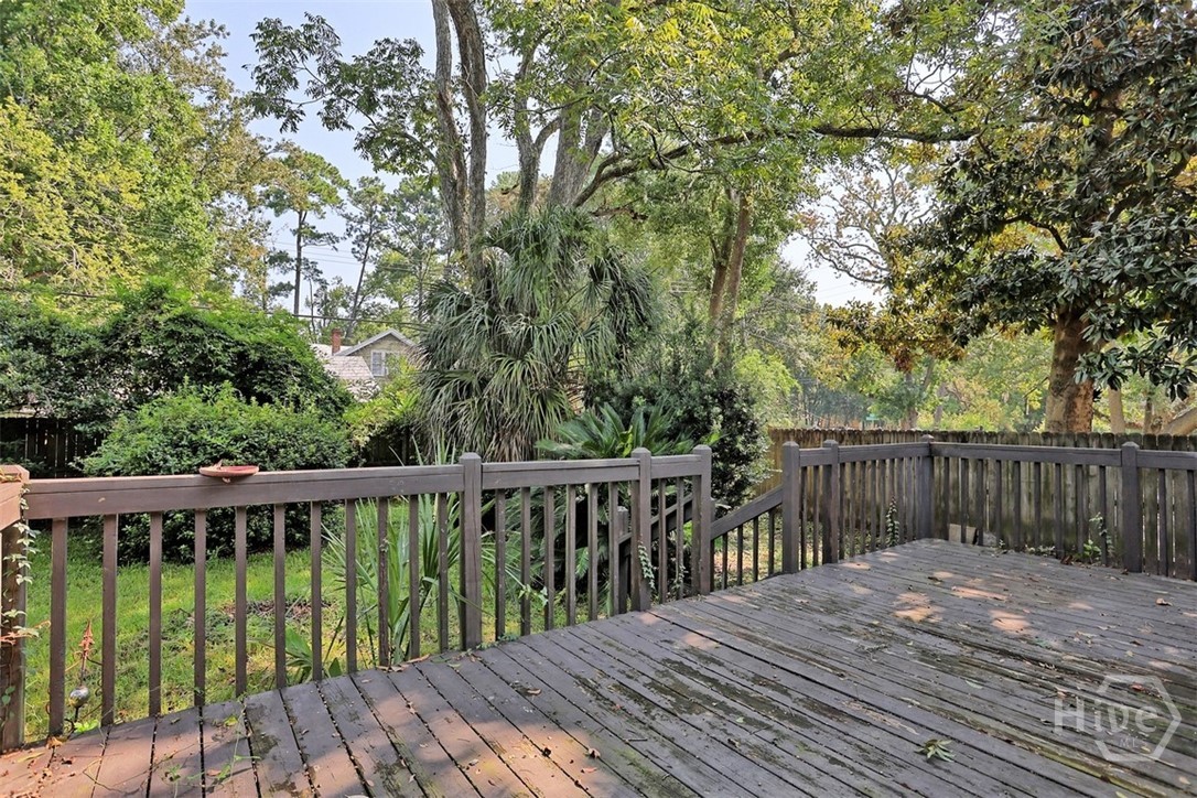 526 Durant Avenue Property Photo 29