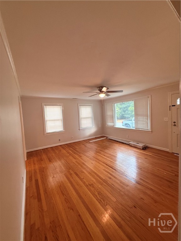 2117 E 58th Street Property Photo 15