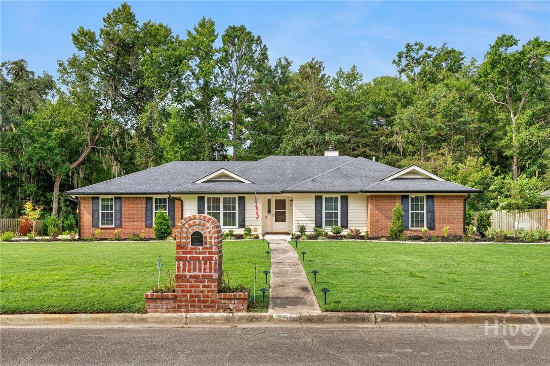 5 Bridgeport Road Property Photo
