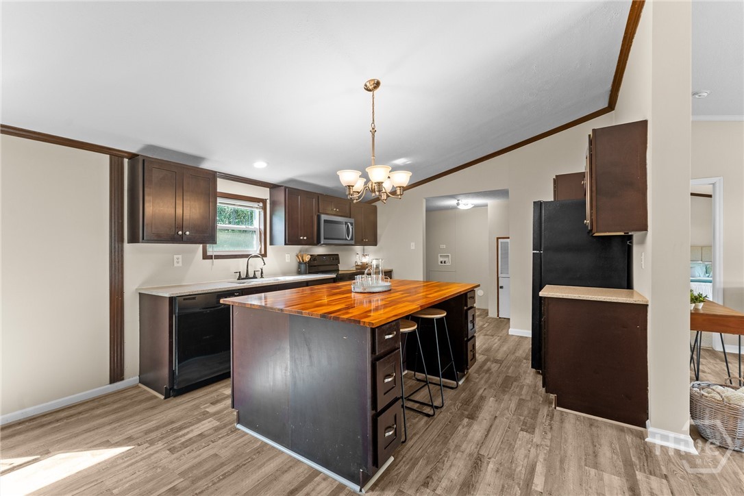 180 Lucious Drive Property Photo 3