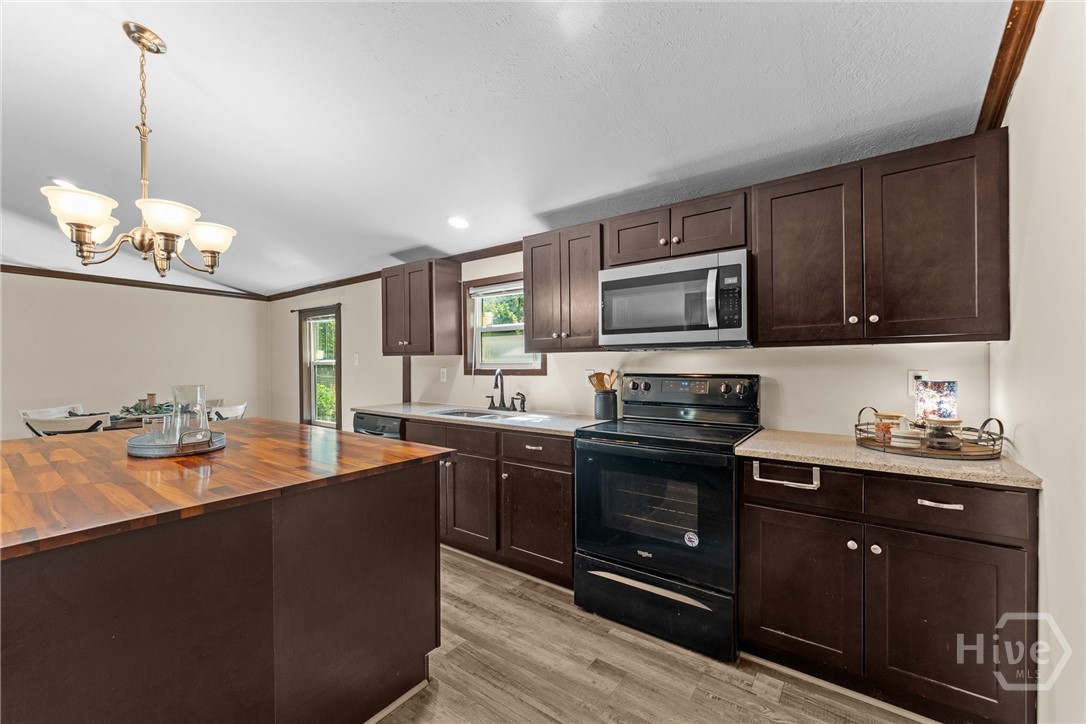 180 Lucious Drive Property Photo 13