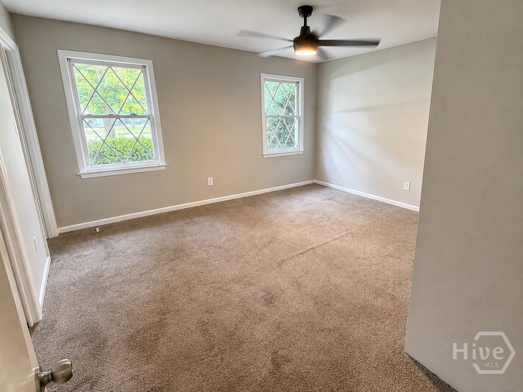 508 Red Oak Drive Property Photo 9