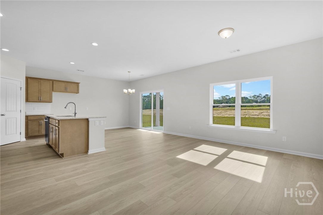 124 Chilburn Circle Property Photo 8