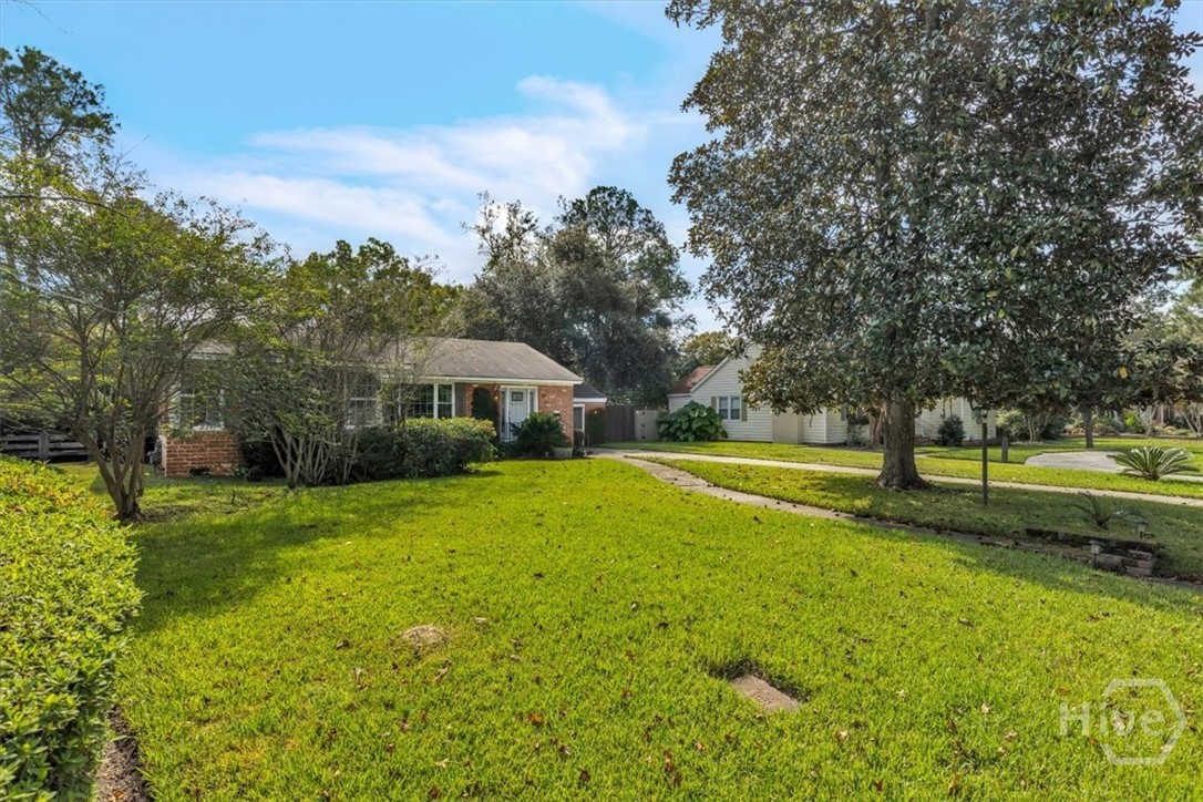 223 E 64th Street Property Photo 48