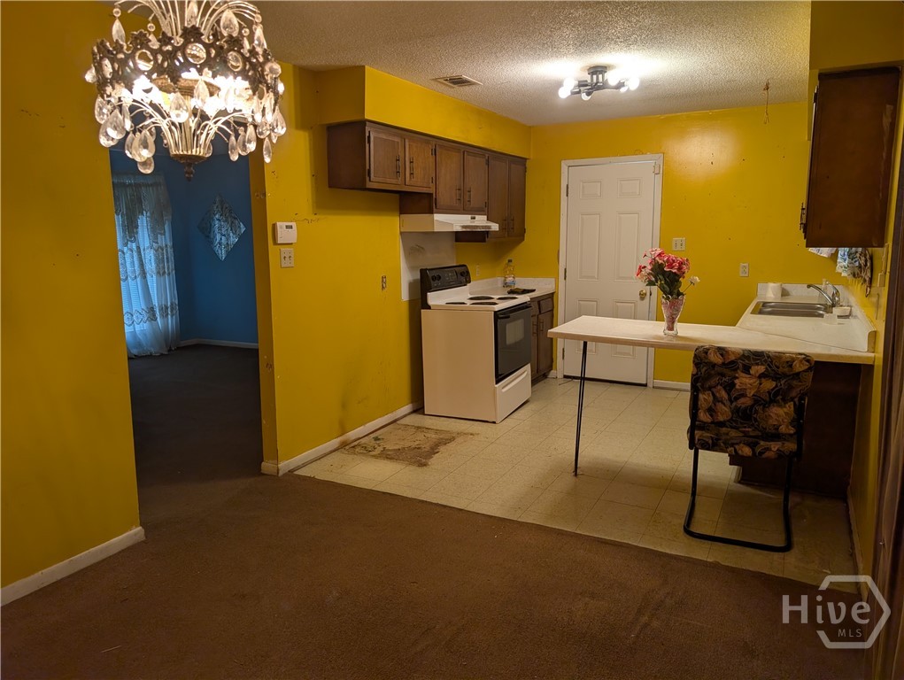 2132 Hart Avenue Property Photo 5