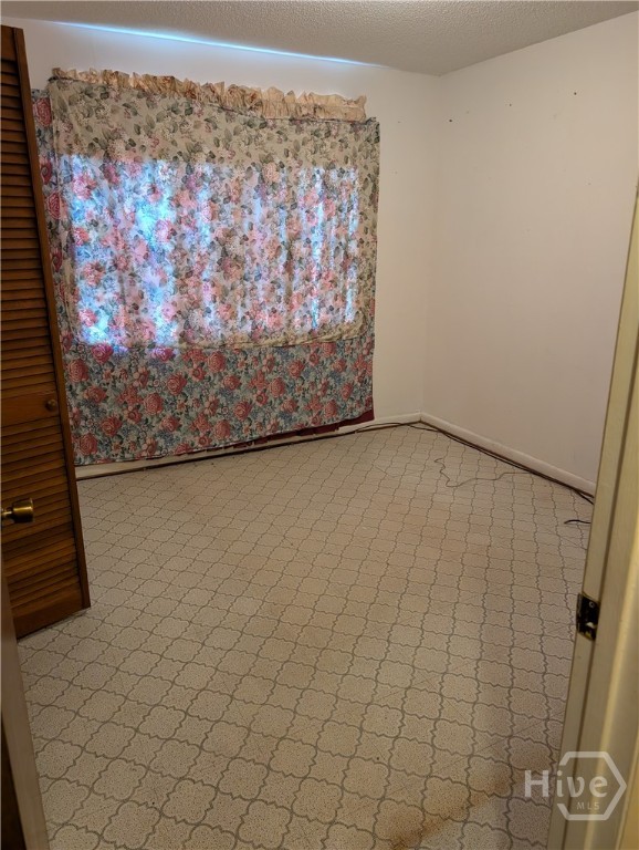2132 Hart Avenue Property Photo 12