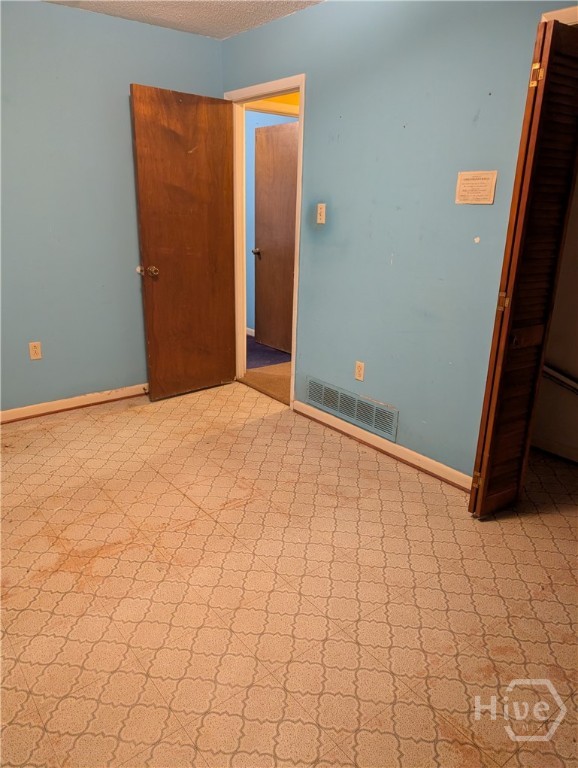 2132 Hart Avenue Property Photo 20