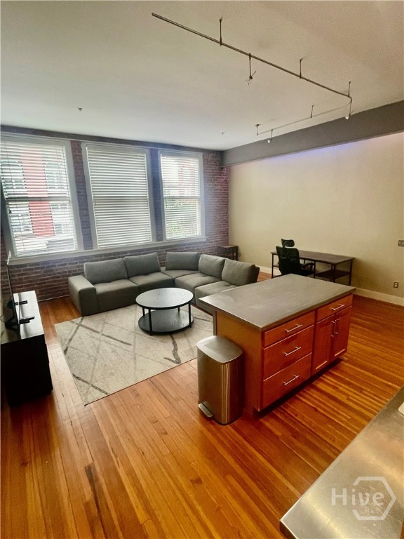 122 W Broughton Street 202 Property Photo 5