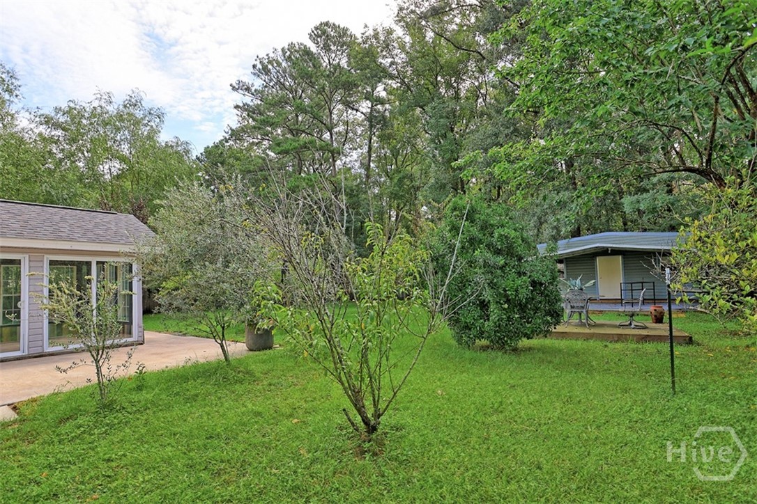 400 Greenwich Drive Property Photo 30