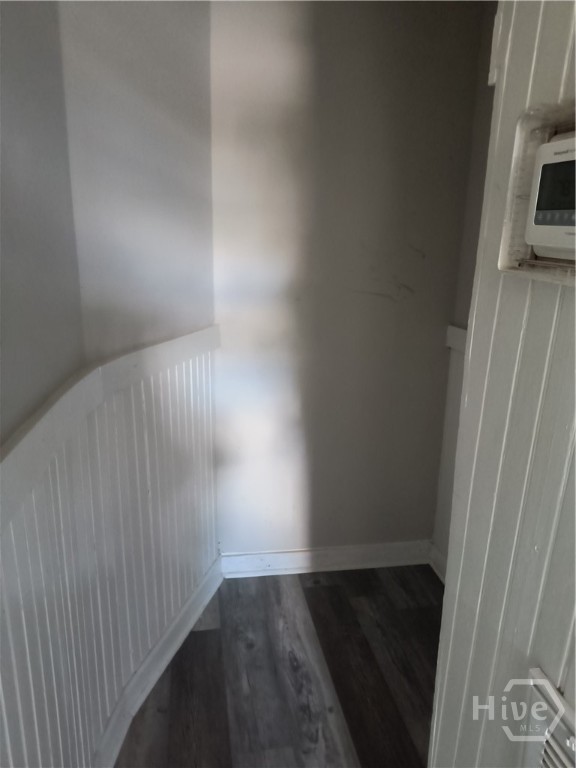 660 W 42 Street Property Photo 10