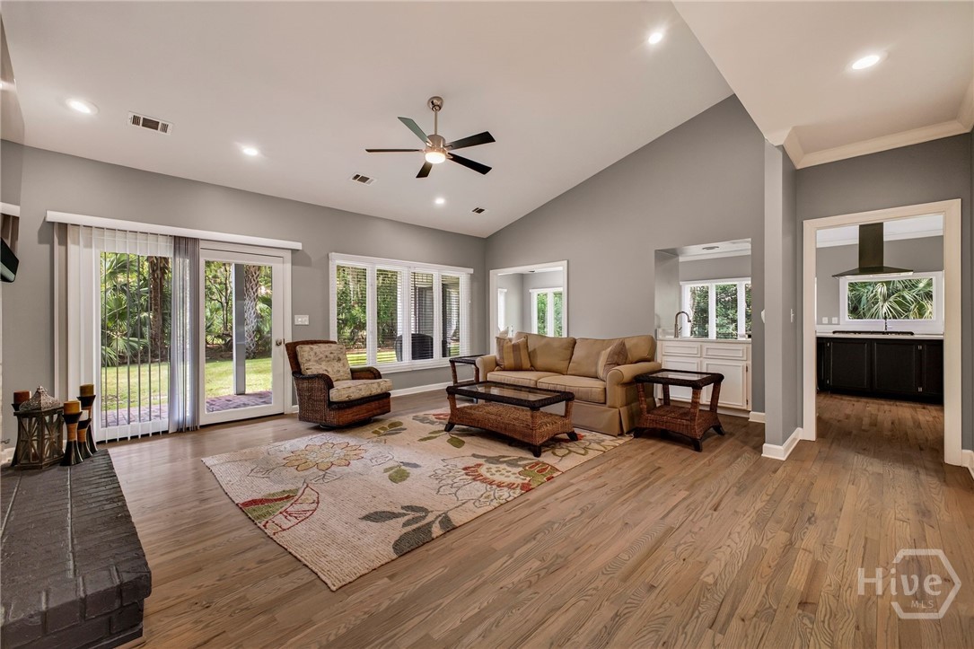 5 Magnolia Crossing Property Photo 10
