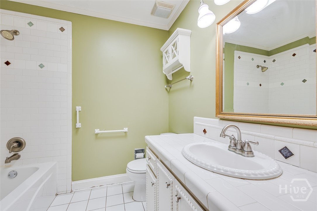 1810 Stillwood Drive Property Photo 28