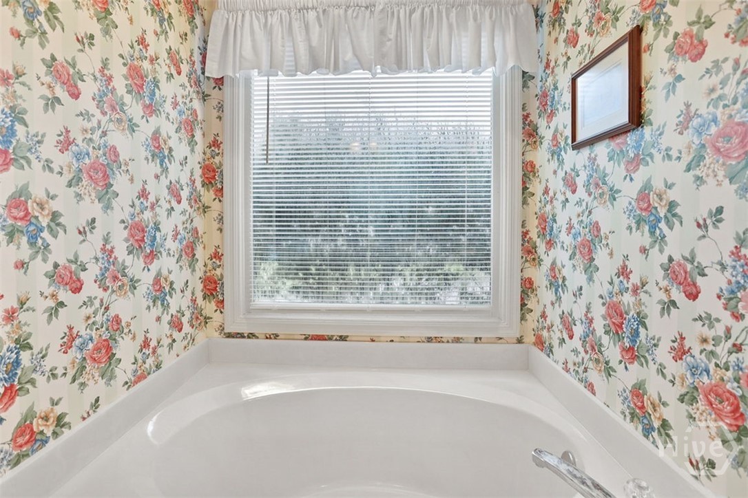 105 Farringdon Circle Property Photo 32
