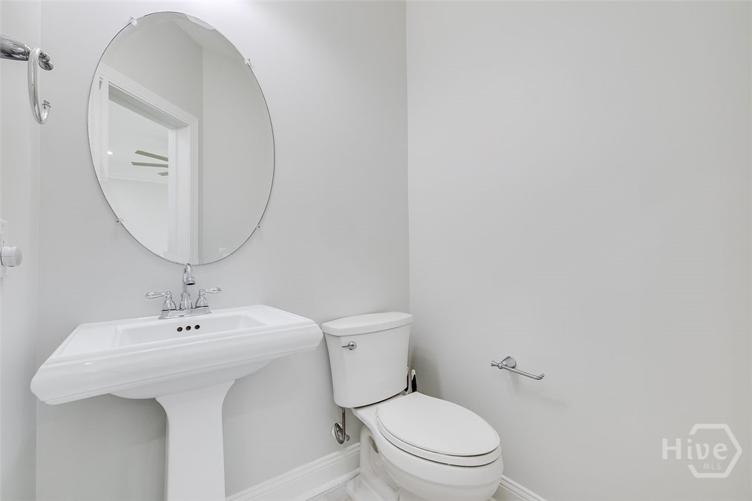 329 Lake View Drive Property Photo 13