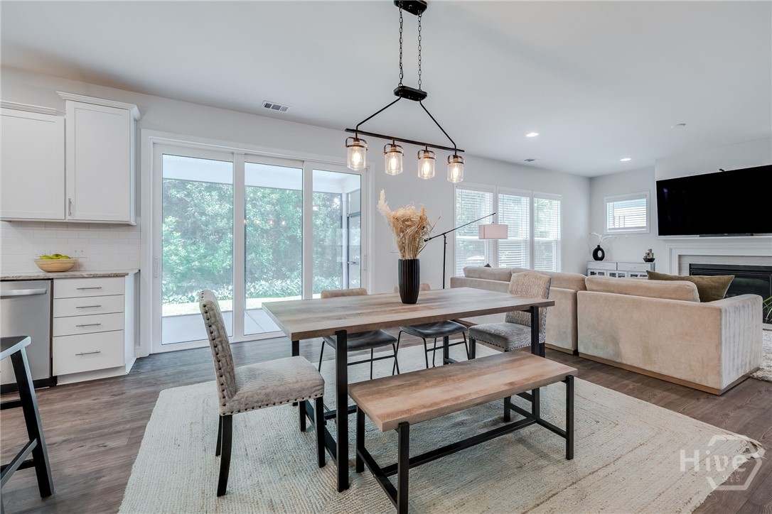 104 Kingbird Court Property Photo 8