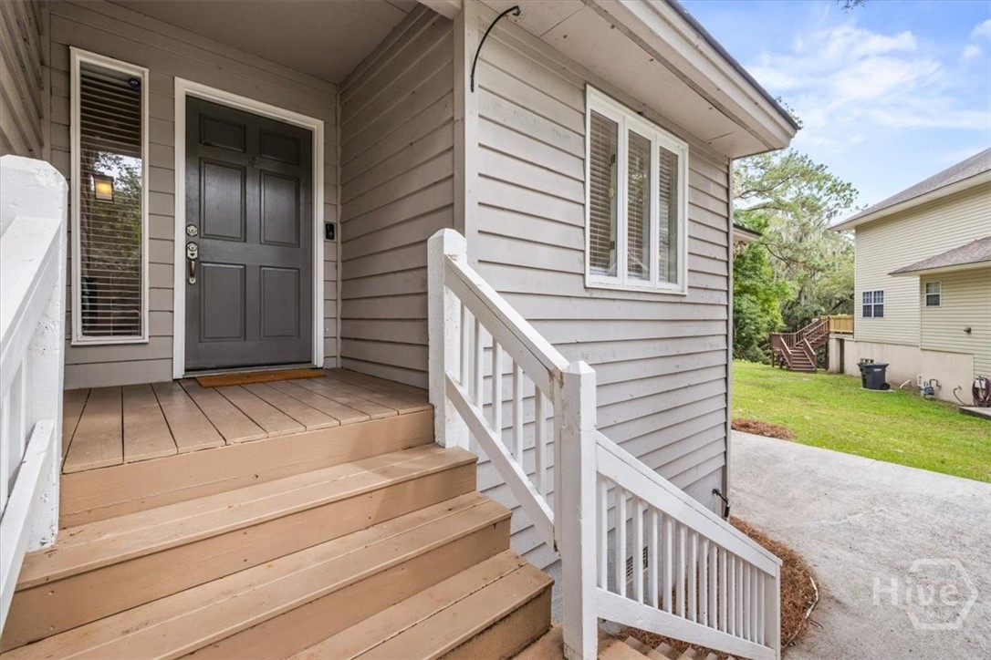 12 Moss Pointe Court Property Photo 4