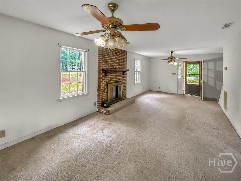 411 Edgewater Circle Property Photo 14