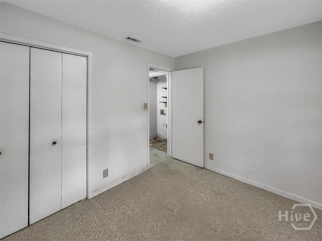 411 Edgewater Circle Property Photo 22