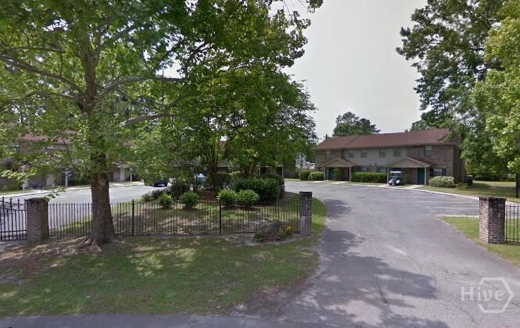 282 Greenwich Drive 12 Property Photo 1