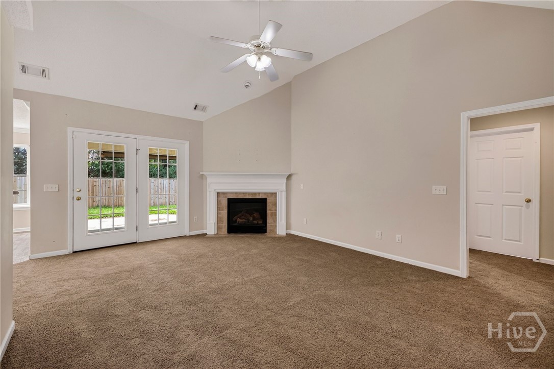 262 Silver Brook Circle Property Photo 3
