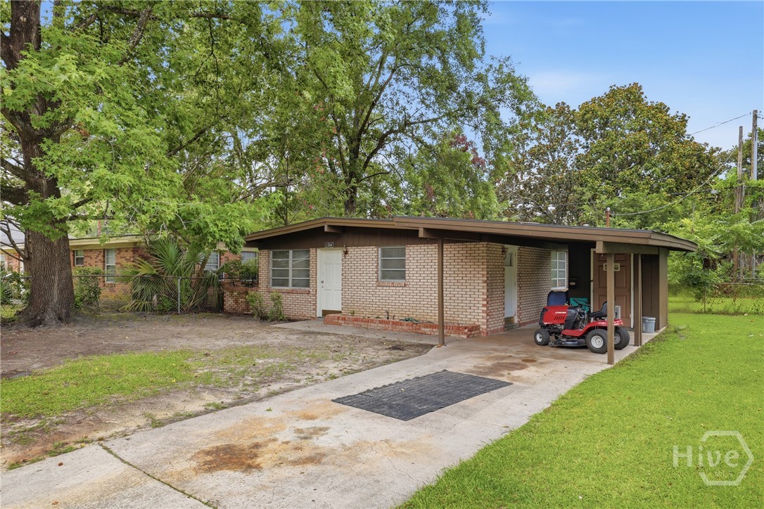 1214 E 60th Street Property Photo 3