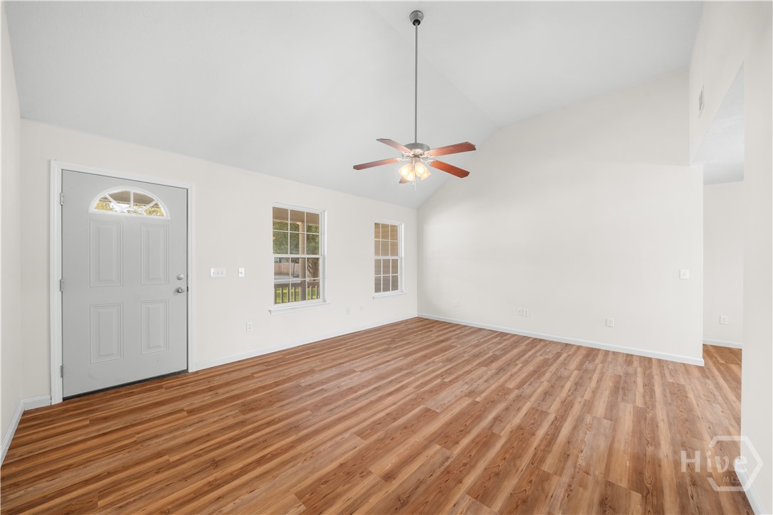100 Front Run Place Property Photo 5
