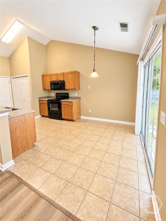 34 Hamilton Grove Drive Property Photo 6