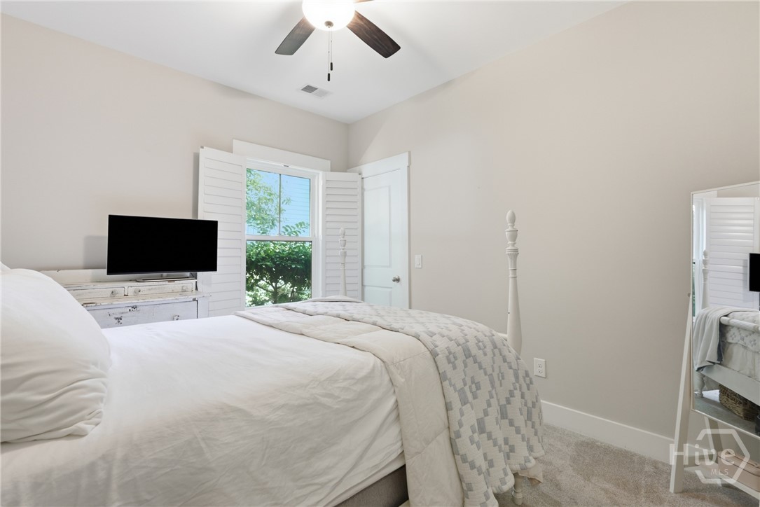 325 Blackjack Oak Drive W Property Photo 16