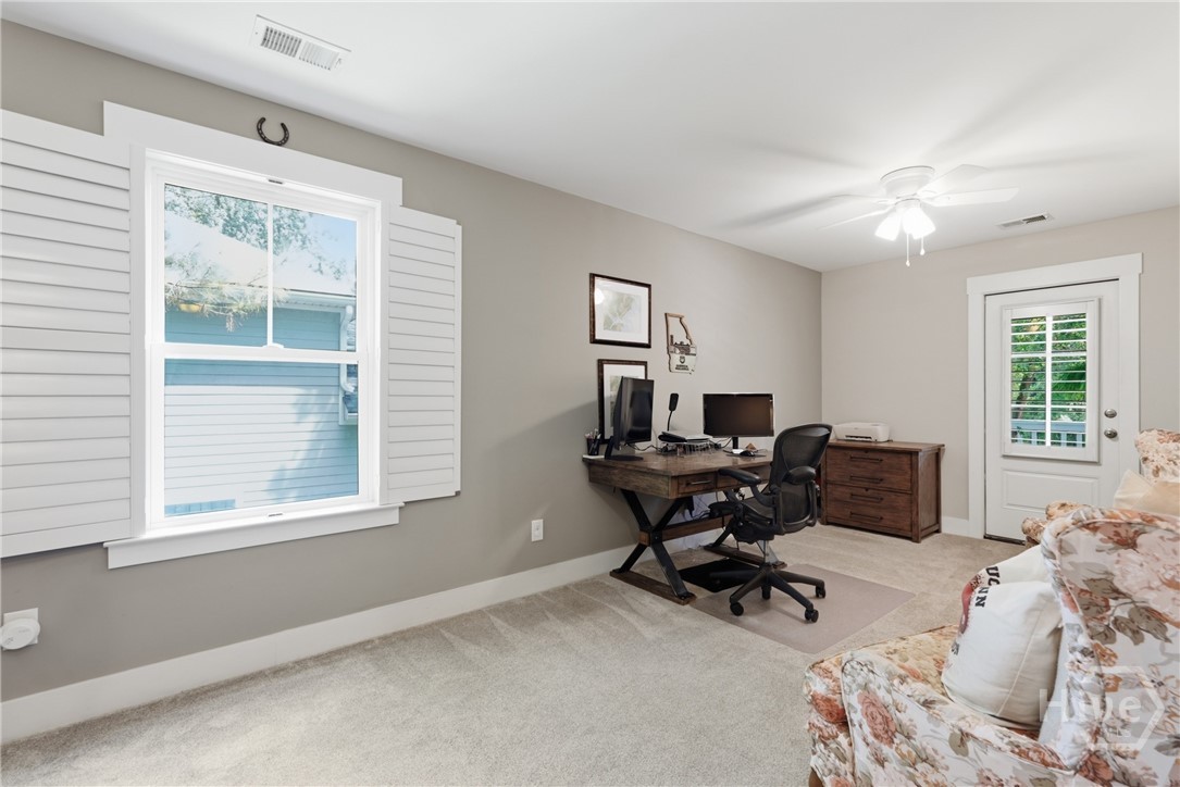 325 Blackjack Oak Drive W Property Photo 20