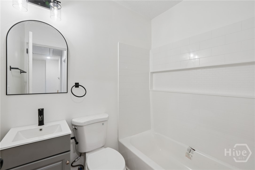 1213-1215 E 55th Street Property Photo 13