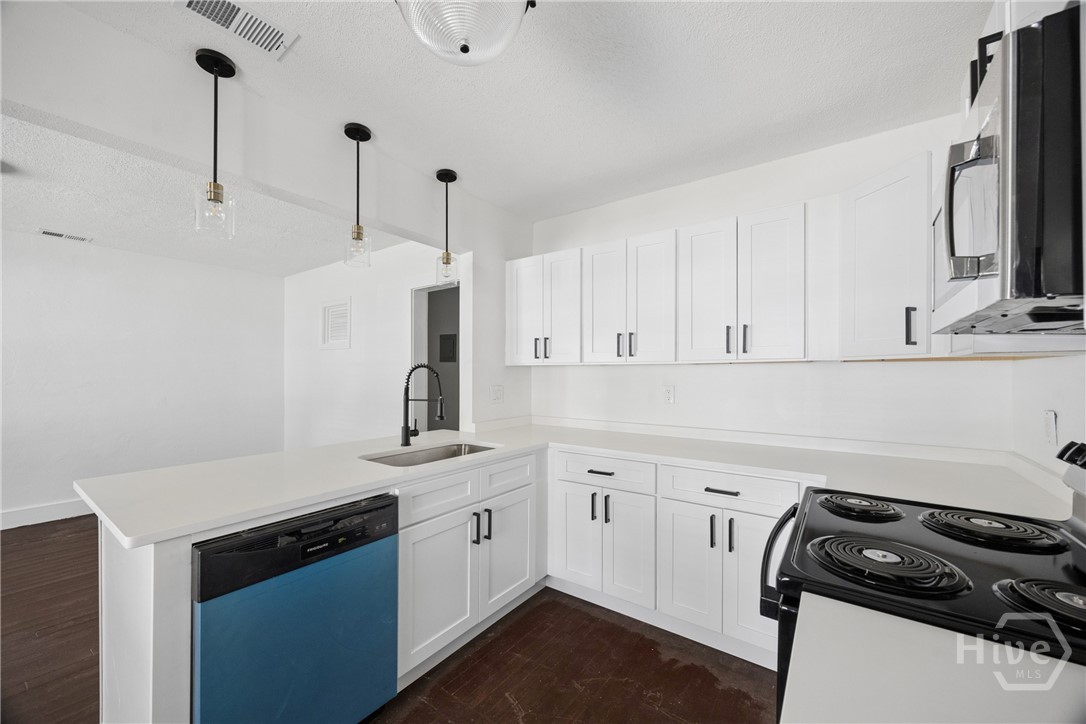 1213-1215 E 55th Street Property Photo 27