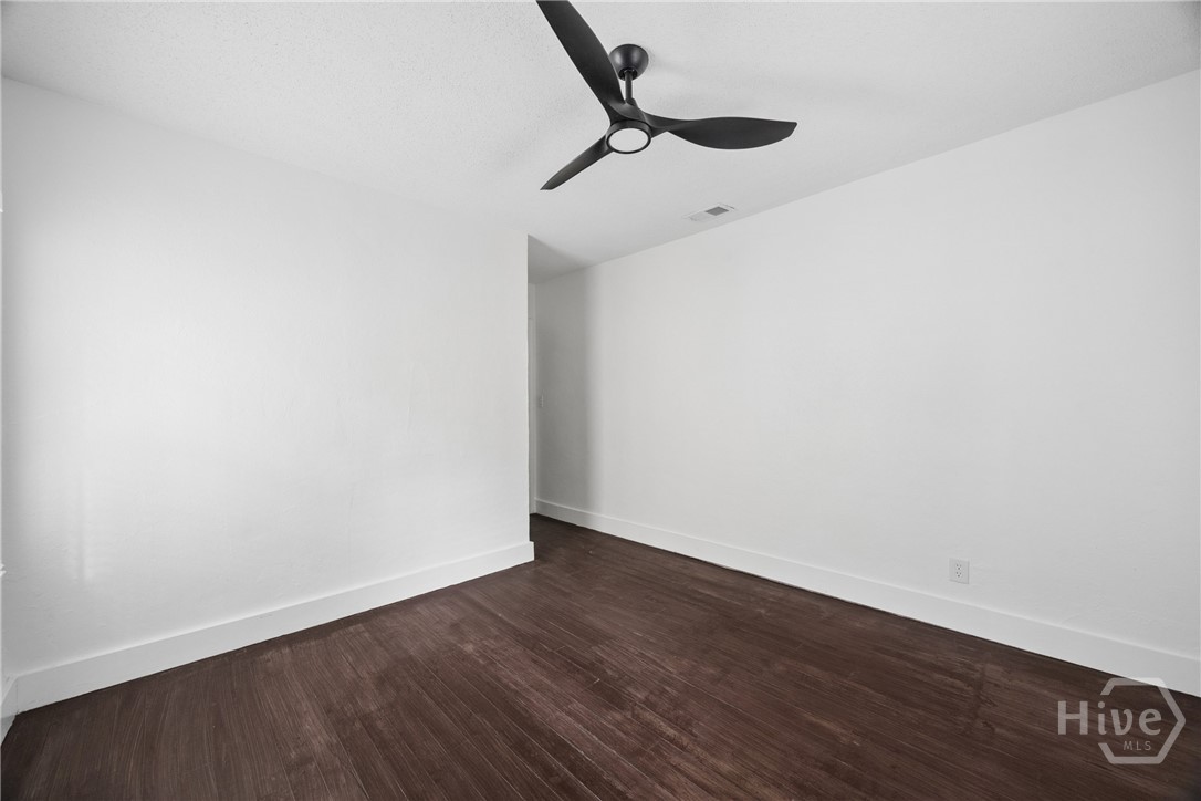 1213-1215 E 55th Street Property Photo 33