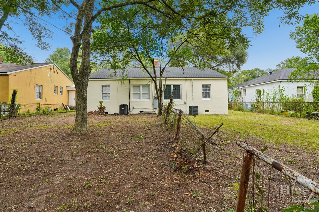 1213-1215 E 55th Street Property Photo 36