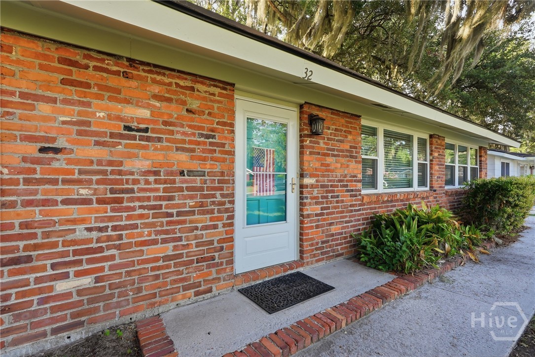 32 Silverstone Circle Property Photo 2