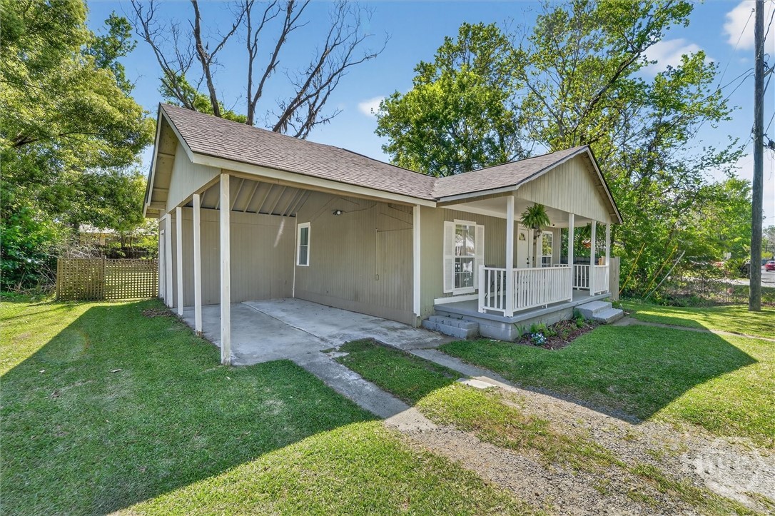 2019 Mcleod Street Property Photo 2