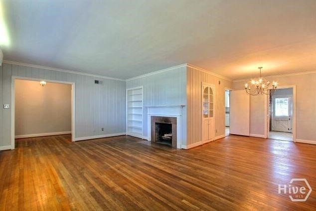 21 Columbus Drive Property Photo 2