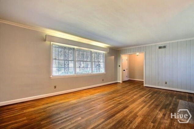 21 Columbus Drive Property Photo 3
