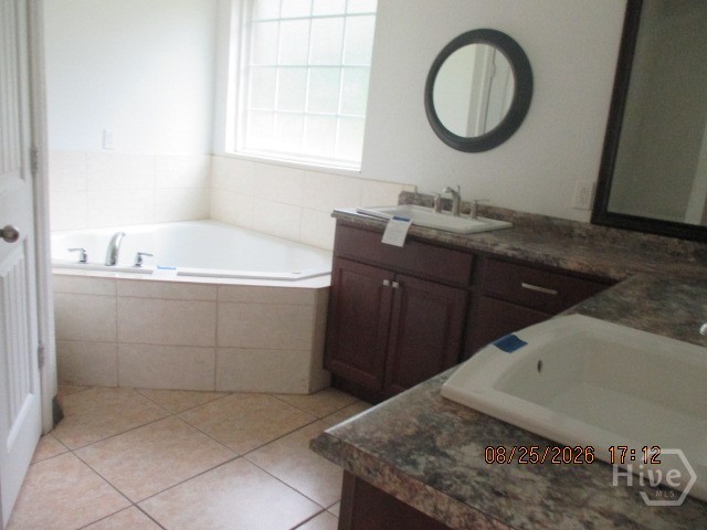 43 Razorback Road Property Photo 9