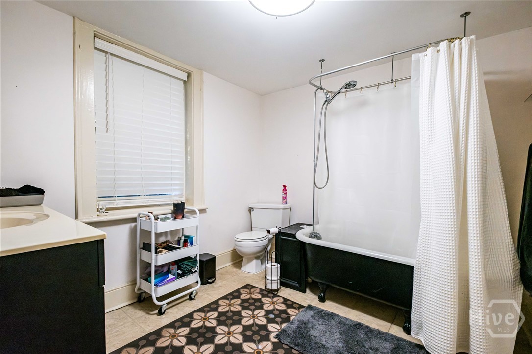 108 E Gaston Street Property Photo 53
