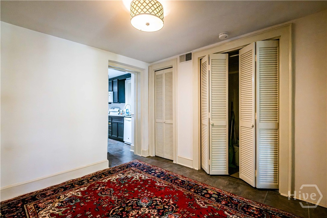 108 E Gaston Street Property Photo 59