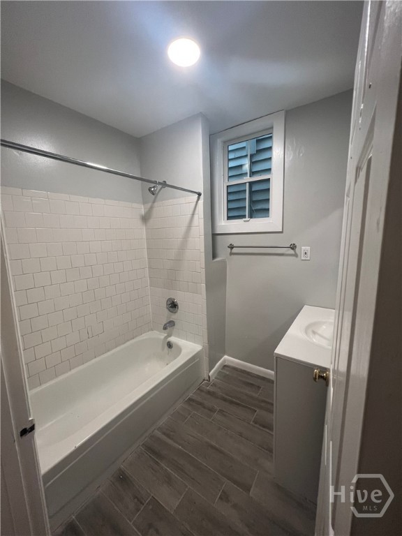 407 E Duffy Street Property Photo 7