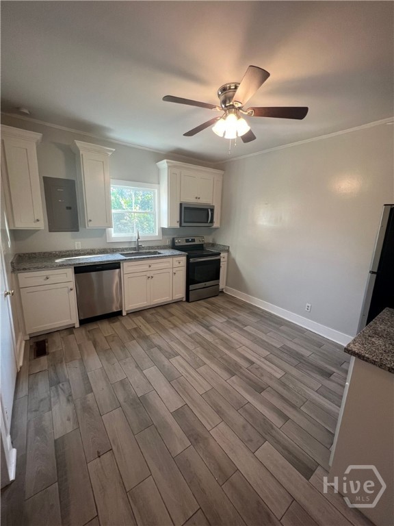 407 E Duffy Street Property Photo 10