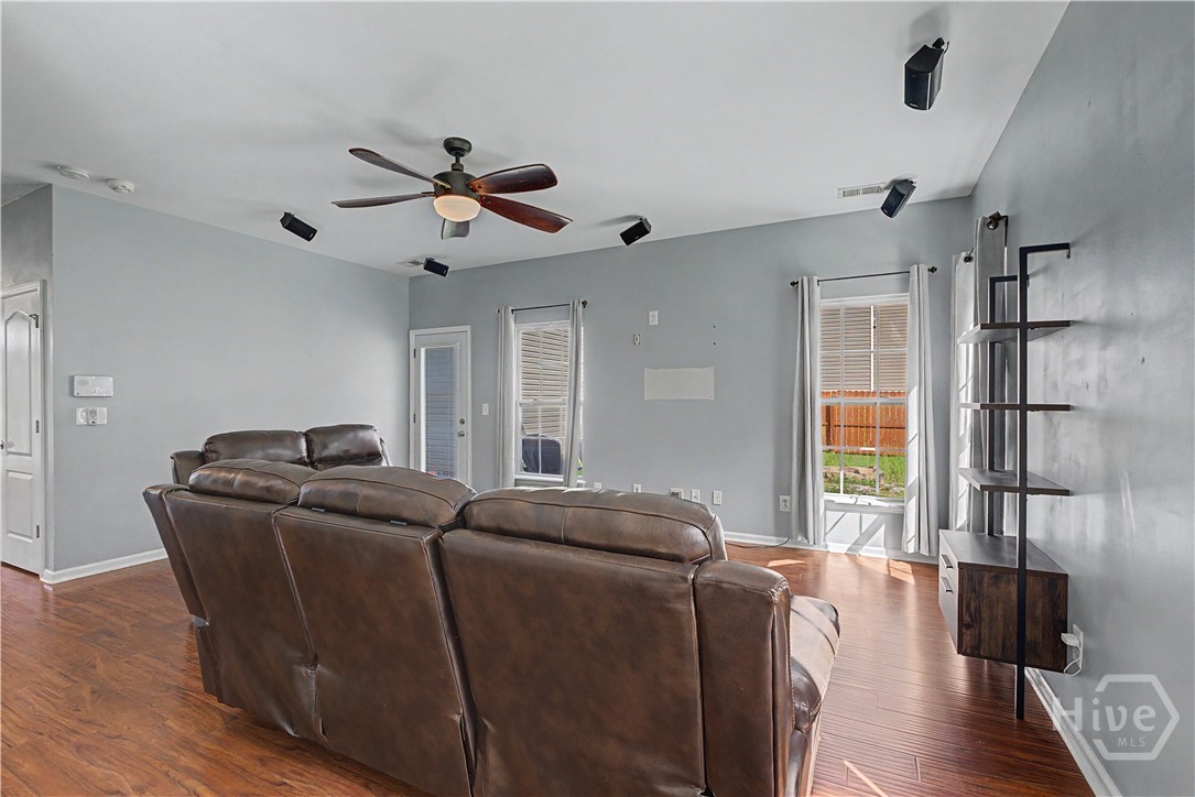 47 Telford Street Property Photo 12